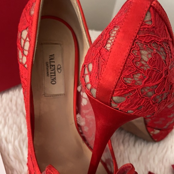 Valentino Garavani red heels - Picture 5 of 8